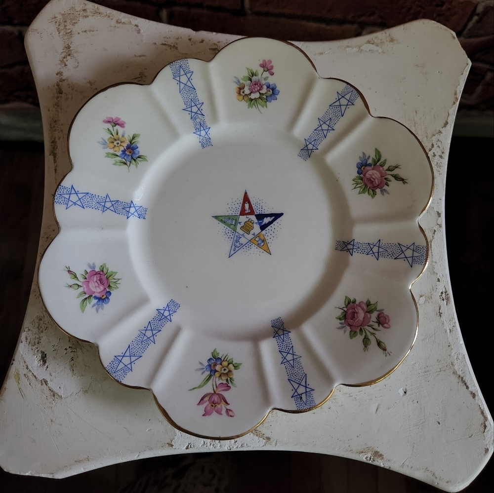 Masonic decorative plate